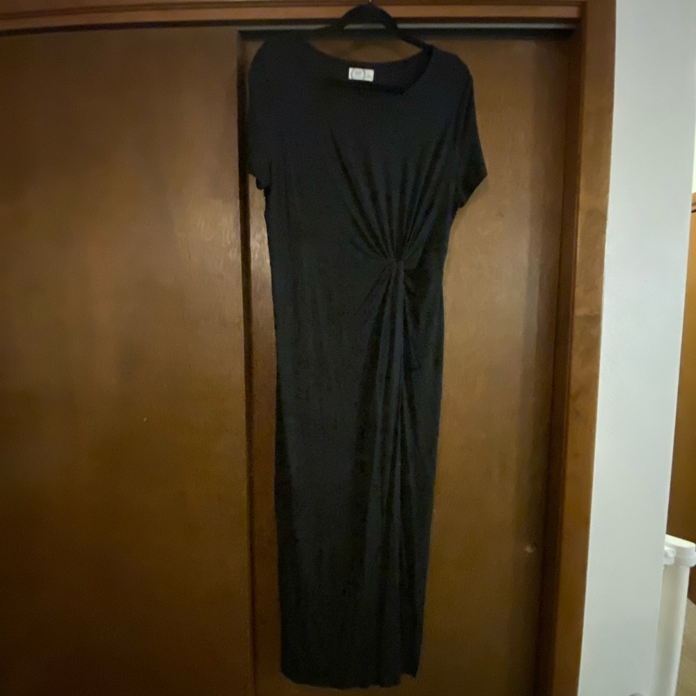 Like New Maurices Black Knot-Waist Maxi. Size Large